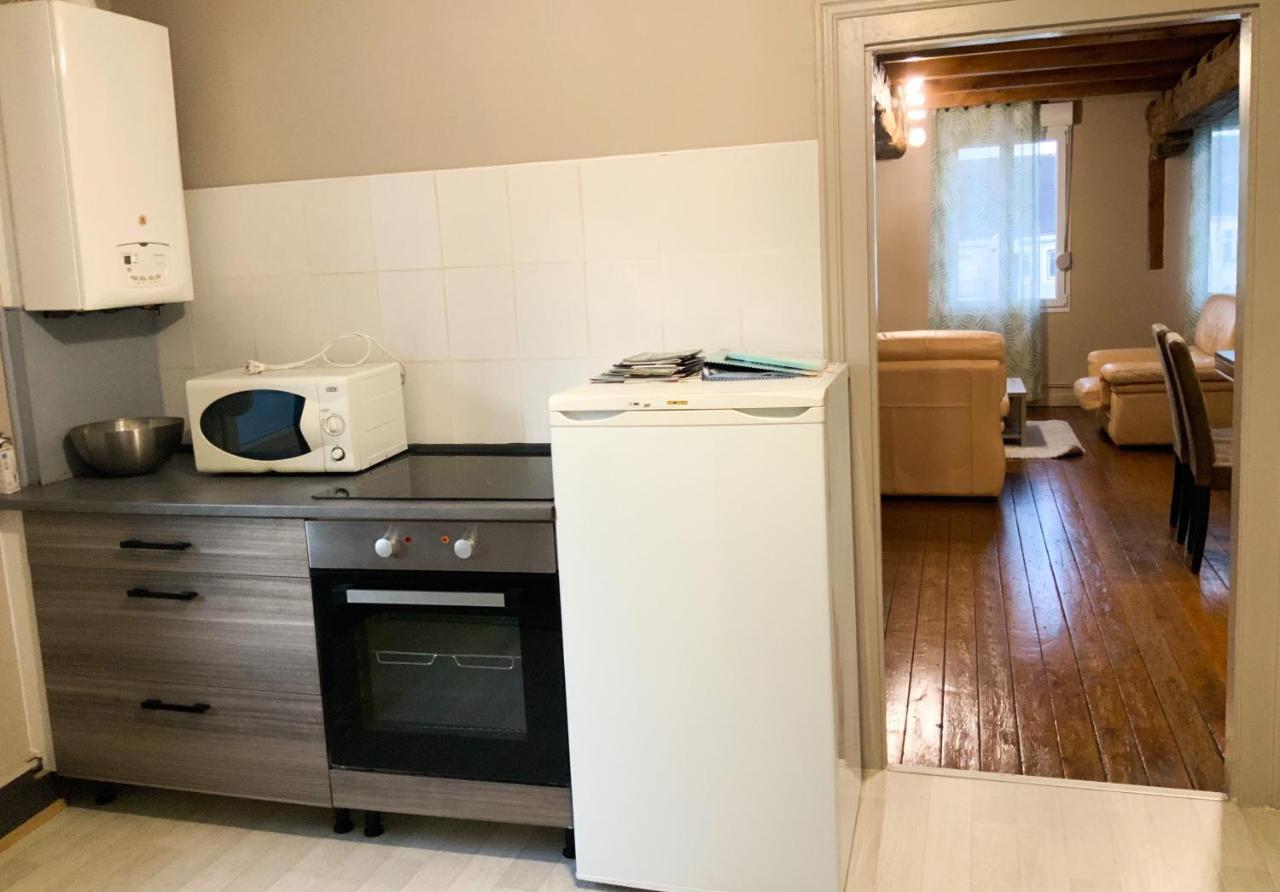 Grand Appartement Idealement Situe 7 Places Desvres Dış mekan fotoğraf
