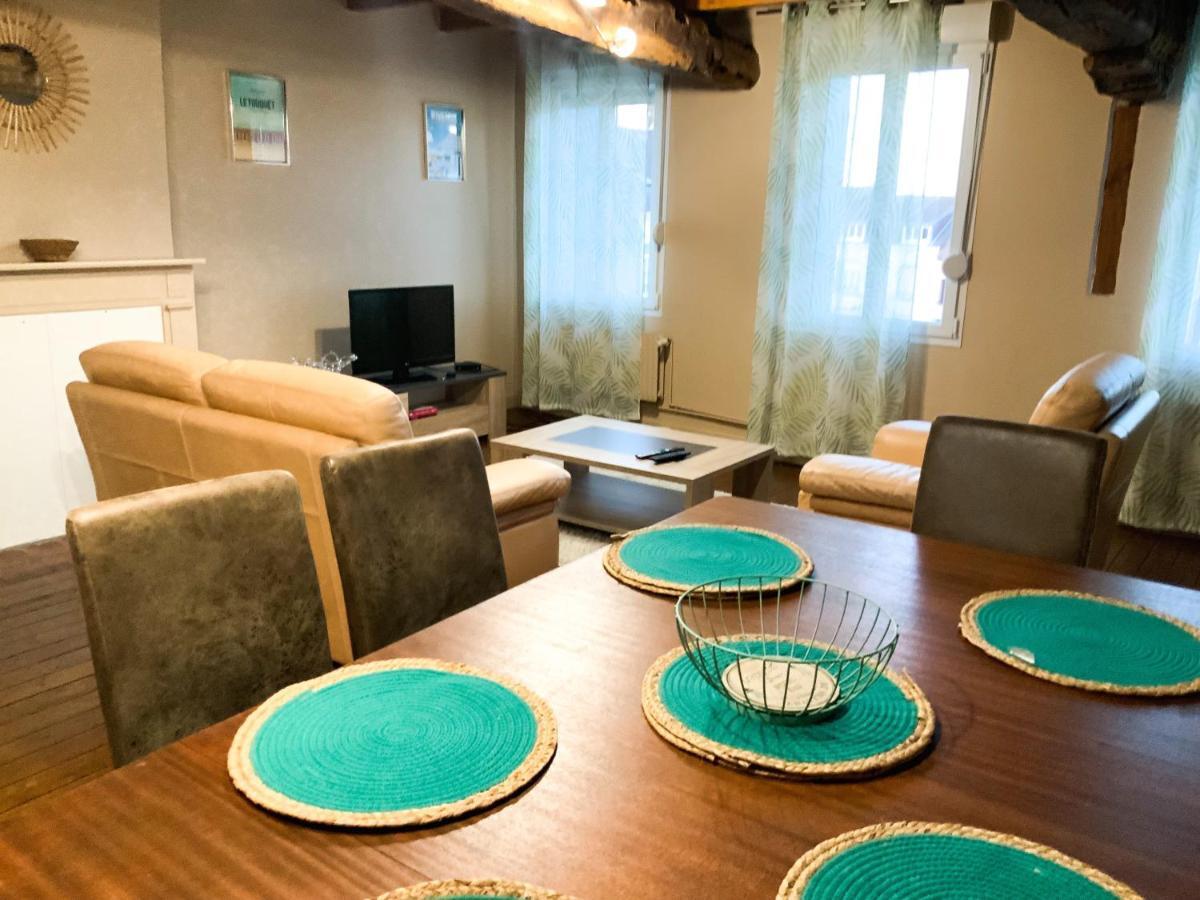 Grand Appartement Idealement Situe 7 Places Desvres Dış mekan fotoğraf